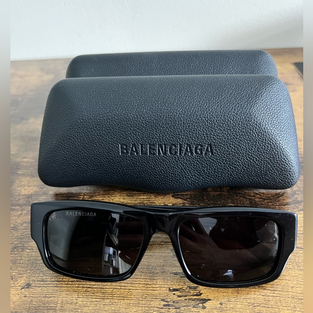 BALENCIAGA SUNGLASSES